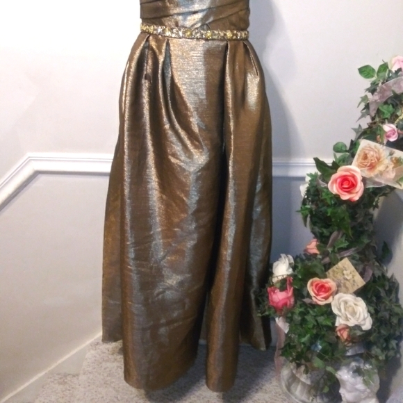 Monique Lhuillier Strapless Sparkly Bronze Lame´ Beaded Waist Evening Gown - Picture 3 of 16